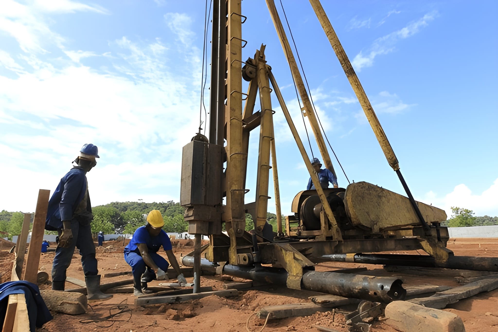 Perbandingan Pondasi Strauss Pile dengan Bore Pile: Mana Lebih Efisien?
